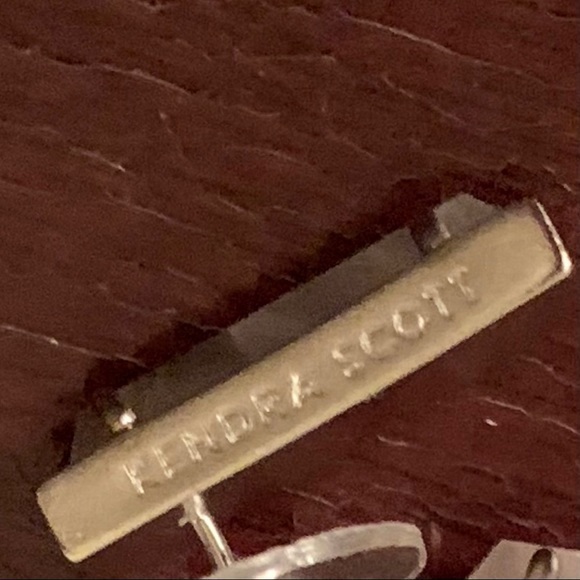 Gifted…NWT Kendra Scott Lady Stud Earrings pink silver - Picture 4 of 6